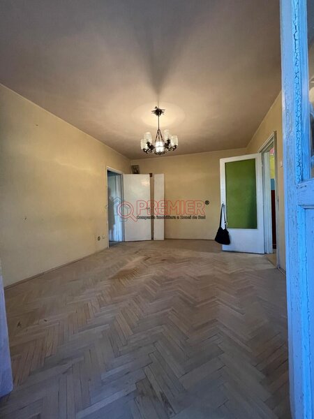 Piata Sudului, Secuilor, nou 2 camere et. 2